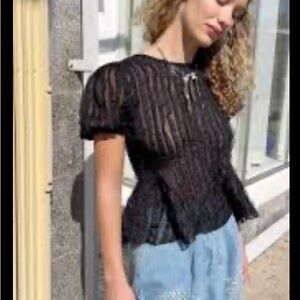 Lisa Says Gah dreamy ruffle petra blouse